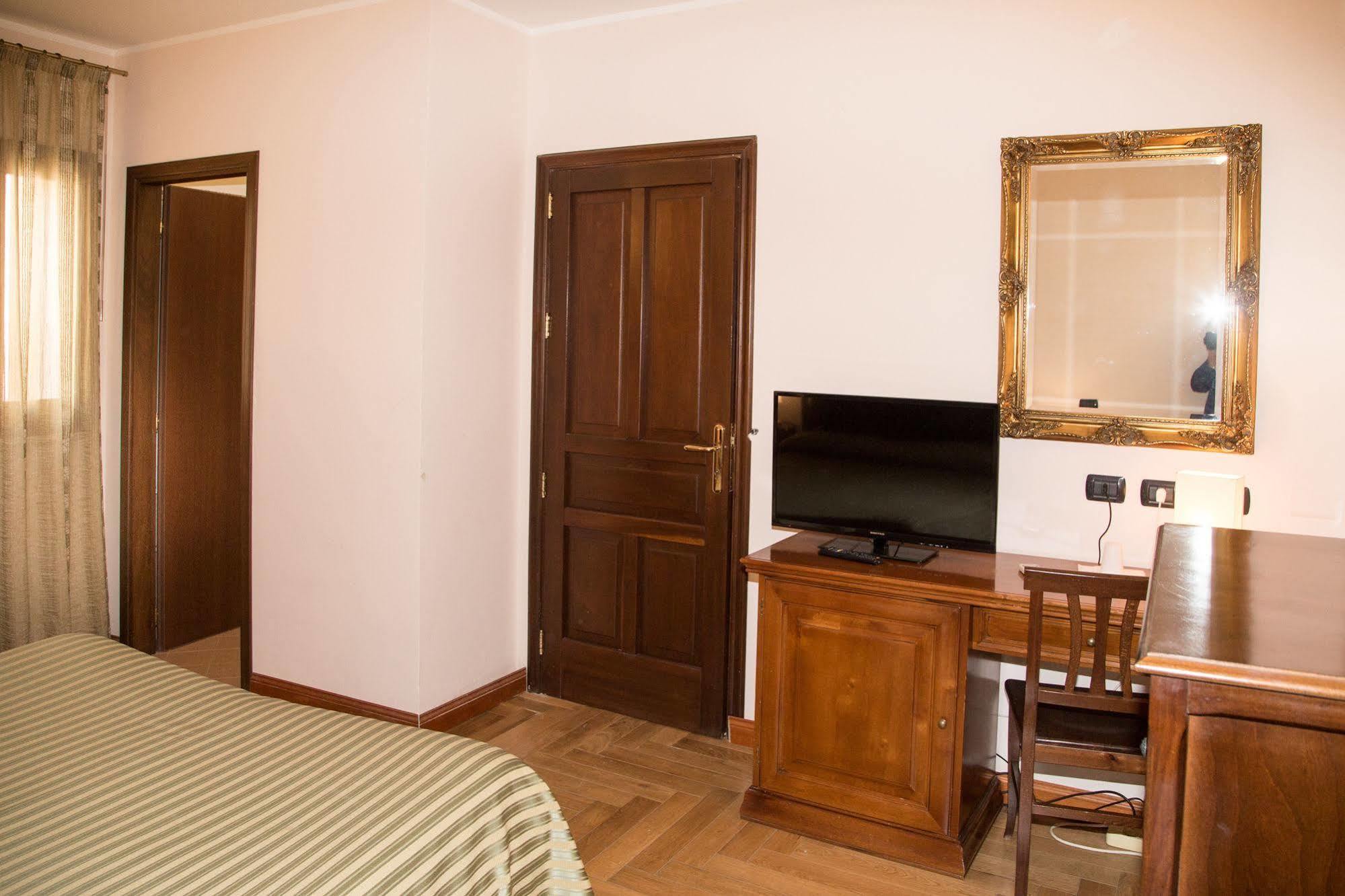 Residence Acropoli Сиракуза Екстериор снимка